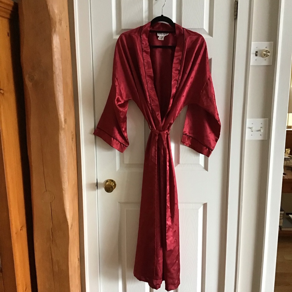 Red satin kimono, red robe with black piping, Size Large, L